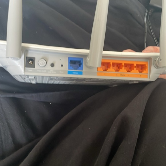 TP-Link Archer C60 Router - Picture 4 of 4